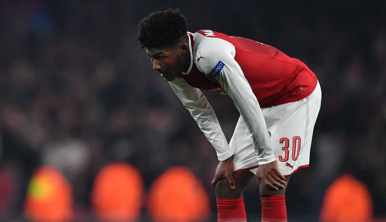 <p>Ainsley Maitland-Niles sempat mem-posting keinginannya untuk pergi dari Arsenal di media sosial, namun tak disetujui oleh Arteta. Akibatnya, ia hanya dimainkan sebanyak delapan kali sebagai pengganti pada musim ini dan dilepas sebagai pemain pinjaman pada bursa transfer Januari. (AFP/Ben Stansall)</p>