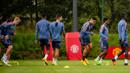 Sesi latihan ini dijalani oleh CR7 dengan penuh semangat walaupun ada kabar keretakan hubungan dirinya dengan Erik Ten Hag. (Twitter/@ManUtd)