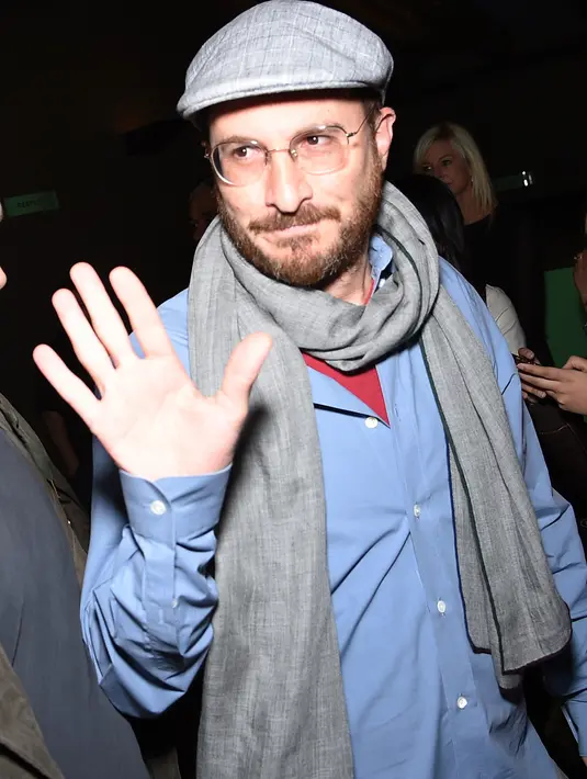 Sempat mencengangkan ketika Darren yang kini berusia 47 tahun, memiliki hubungan dengan Jennifer yang masih berusia 26 tahun. Perbedaan jarak usia yang mencapai 21 tahun ini menimbulkan ramai komentar. (AFP/Bintang.com)