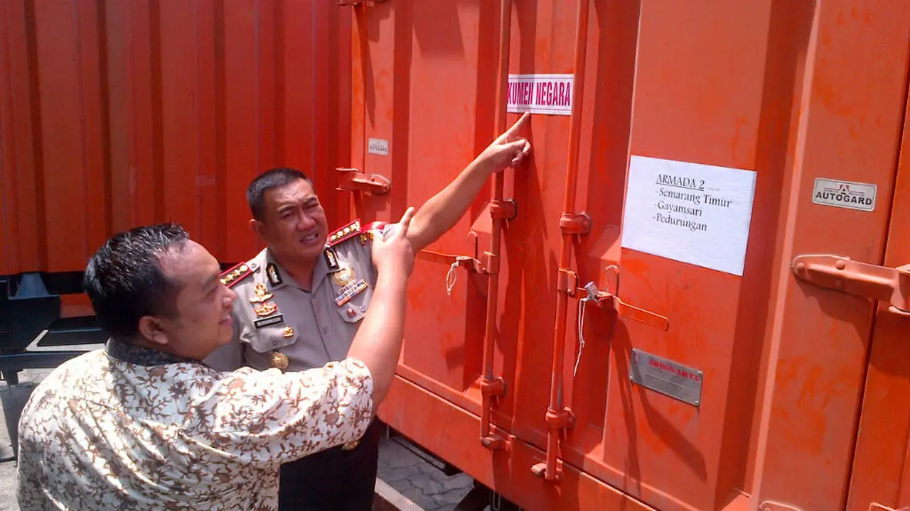 Polres Semarang Kawal Distribusi Surat Suara