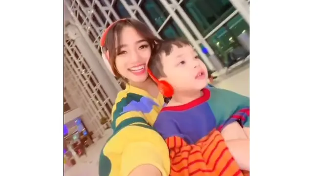 Momen Fuji Ajak Gala ke Turki