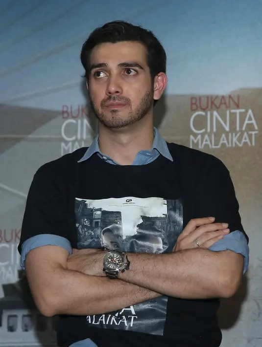 Suami dari Renata Kusmanto itu juga tak memiliki keinginan khusus dalam sebuah peran. Baginya, yang terpenting adalah proses tersebut bagus luar dalam. (Nurwahyunan/Bintang.com)