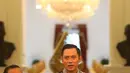 Ketua Kogasma Partai Demokrat Agus Harimurti Yudhoyono atau AHY memberi keterangan usai bertemu dengan Presiden Joko Widodo atau Jokowi di Istana Merdeka, Jakarta, Kamis (2/5/2019). AHY dan Jokowi menggelar pertemuan empat mata. (Liputan6.com/Angga Yuniar)