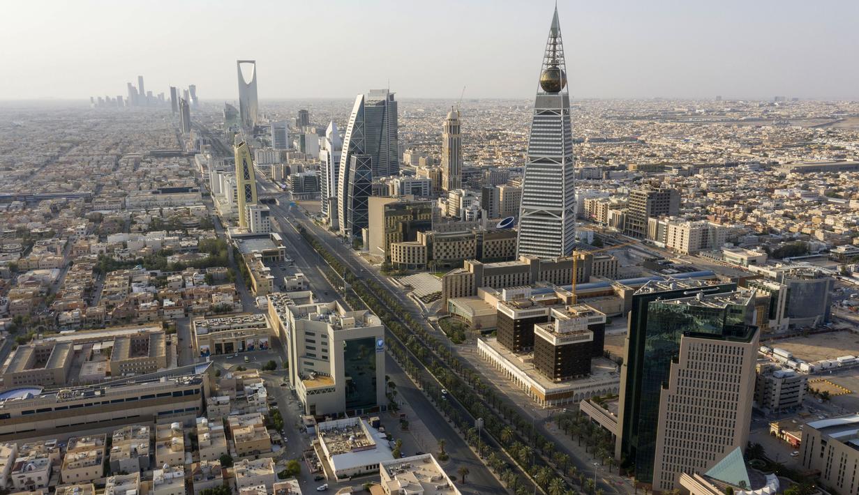 Foto Wajah Sunyi Jalanan Di Kota Riyadh Pada Momen Idul Fitri Global Liputan6 Com