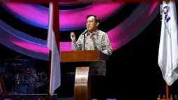 Direktur Utama Indosiar Imam Sudjarwo memberikan sambutan pada acara penerima mahasiswa baru Akademi Televisi Indonesia (ATVI) di Studio 6 Emtek City, Jakarta, Rabu (23/8). ATVI memulai kuliah perdananya di Studio 6 Emtek City. (Liputan6.com/Johan Tallo)