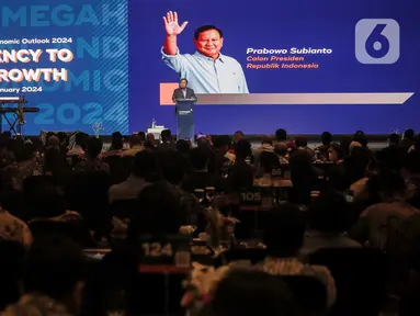 Calon Presiden (Capres) nomor urut 2, Prabowo Subianto memberikan paparan dalam acara Trimegah Political and Economic Outlook 2024 di Jakarta, Rabu, (31/1/2024). (Liputan6.com/Angga Yuniar)