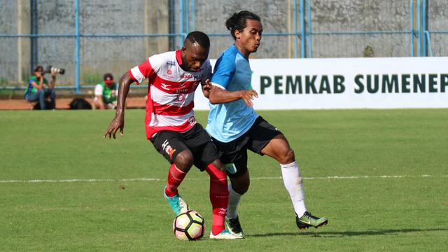 Madura United vs Persela