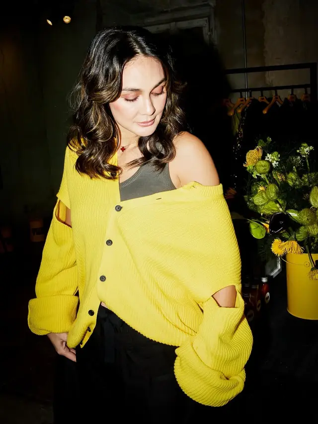 Outer Ala Luna Maya
