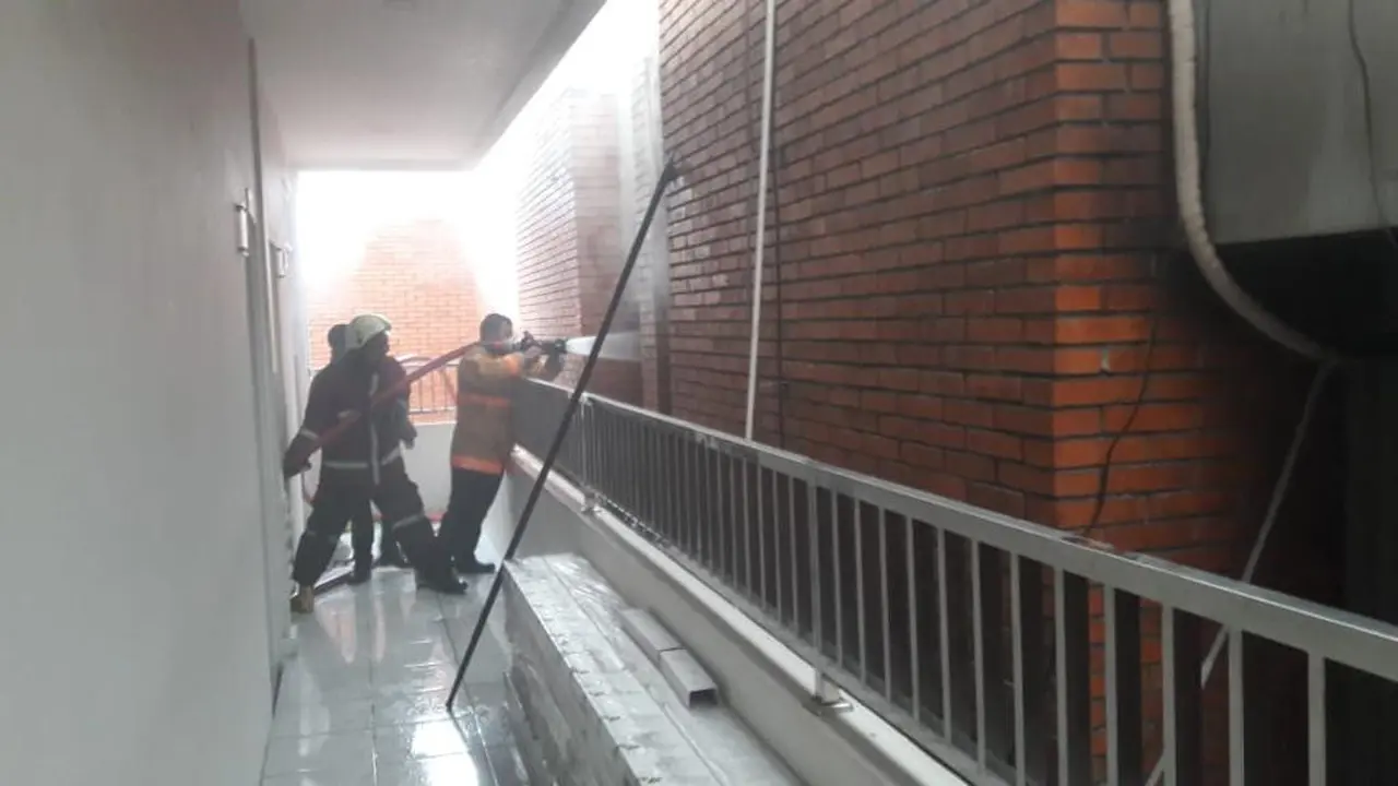 Diduga Karena Korsleting, Ruang Kerja AP II Bandara Soetta Terbakar