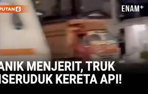 Sebuah truk yang tengah mogok terserempet Commuterline di pintu perlintasan jalur rel kereta api kawasan Green Garden, Kedoya Utara, Kebun Jeruk, Jakarta Barat, Minggu malam. Peristiwa tersebut terjadi setelah truk bak terbuka itu berada tepat di ten...