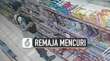 Pencurian di minimarket kawasan Tambora Jakarta Barat terekam CCTV. Aksi kriminal remaja itu diduga sudah dilakukan berulang kali di tempat yang sama.