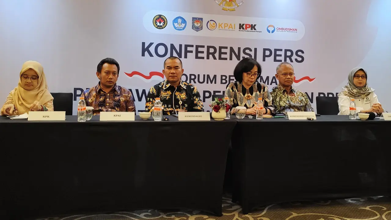 Sesi Jumpa Pers Tentang Forum Bersama Pengawasan Pelaksanaan PPDB Tahun Ajaran 2024/2025 di Hotel Sutasoma, Jakarta Selatan, Jumat 21/6/2024).