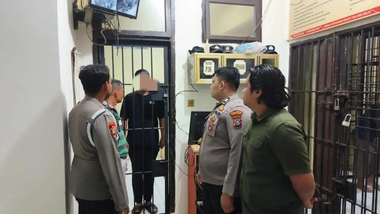 Viral di Sosmed, Oknum Polisi Polres Tanjungbalai Digerebek Warga Bareng 2 Wanita dalam Mobil