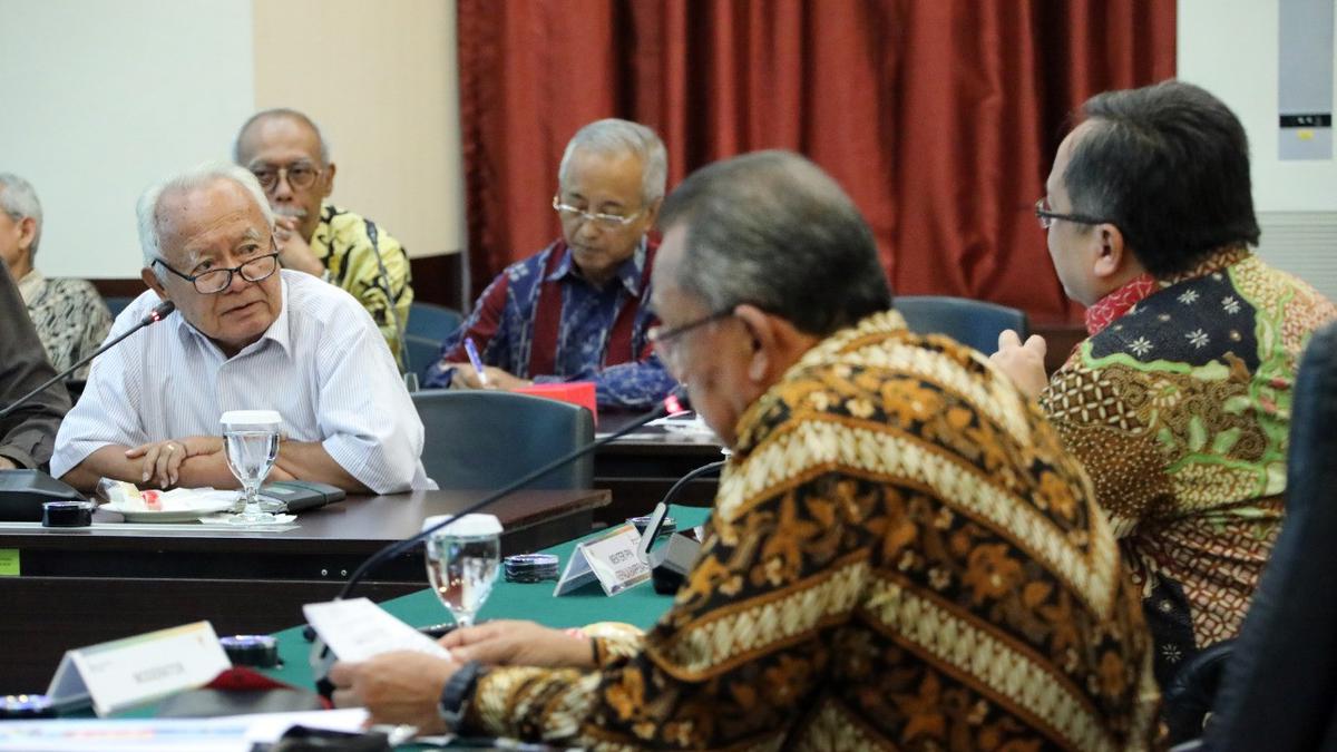 Profil Hasjim Djalal, Diplomat Senior dan Pakar Hukum Laut Indonesia yang Meninggal Dunia