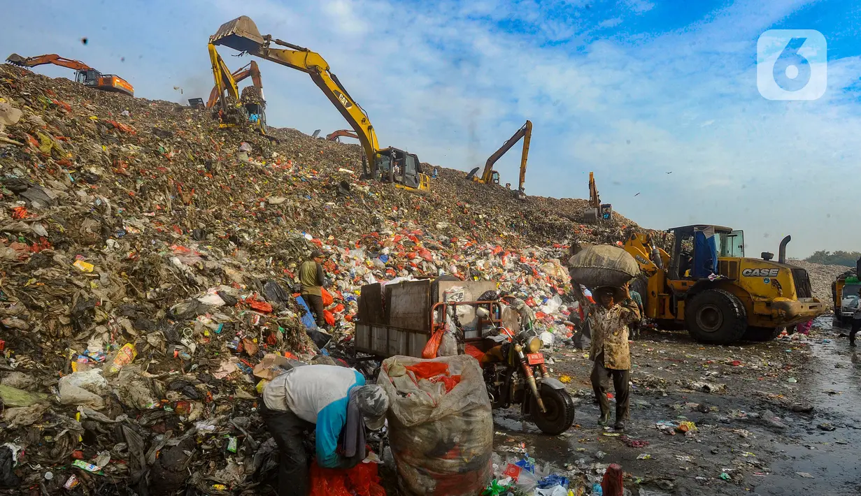 Tempat Pembuangan Akhir (TPA) Cipayung, Kota Depok ditutup selama dua hari, 13-14 Mei 2024. (merdeka.com/Arie Basuki)