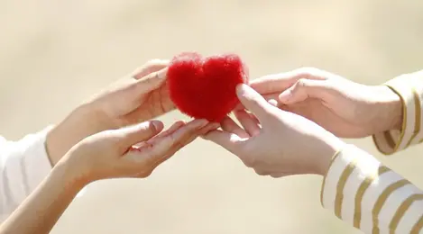 MEMBERI TAK PERNAH MEMBUAT KITA KEKURANGAN 