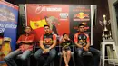 Jelang keberangkatan ke Valencia, Pegokart Indonesia, Senna Noor (kedua dari kiri) mengadakan sesi jumpa pers di Jakarta (20/11/2014). (Liputan6.com/Helmi Fithriansyah)