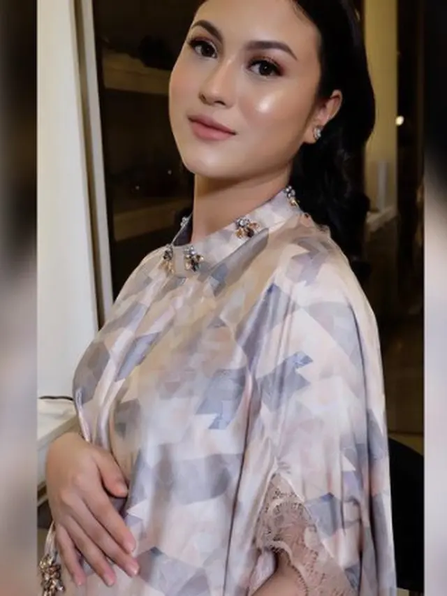 Perut Kian Buncit, Ini 6 Potret Baby Bump Marcella Daryanani
