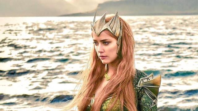 Amber Heard sebagai Mera, Istri Aquaman