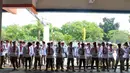 Ratusan kader mengantar kepergian jenazah Ketum Gerindra Suhardi di Bandara Halim Perdanakusuma, (29/8/14). (Liputan6.com/Miftahul Hayat)