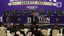 Ketua Umum PSSI Mochamad Iriawan melakukan salam hormat sebagai perpisahan jabatannya saat pembukaan Kongres Luar Biasa (KLB) PSSI di Hotel Shangri-La, Jakarta Pusat, Kamis (16/2/2023). KLB ini akan memilih 15 Eksekutif Komite (Exco) PSSI untuk periode 2023-2027 yang terdiri dari satu Ketum, dua Wakil Ketua Umum (Waketum), dan 12 anggota Exco. (Liputan6.com/Herman Zakharia)