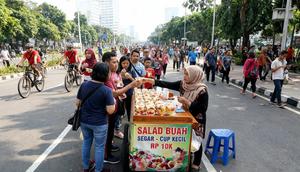 Ide Jualan di Car Free Day Modal Kecil Untung Besar (Foto: Gemini)