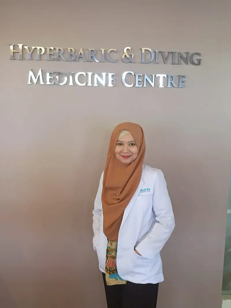 dr. Anita Devi, M.Si.,  Dokter Hiperbarik dan Penyelaman, Hyperbaric and Diving Medicine Center (HDMC)