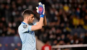 Manchester City Pinang Kiper Argentina di Piala Dunia 2026