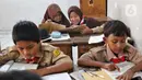 Dalam putusan MK disebutkan bahwa pendidikan dasar tanpa biaya merupakan bagian dari pemenuhan hak atas ekonomi, sosial dan budaya (ekosob). (Liputan6.com/Angga Yuniar)