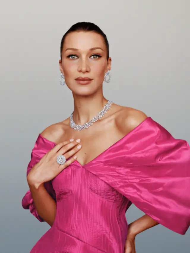 Bella Hadid Kembali Hadir di Festival Film Cannes ke-78. dok. Chopard 