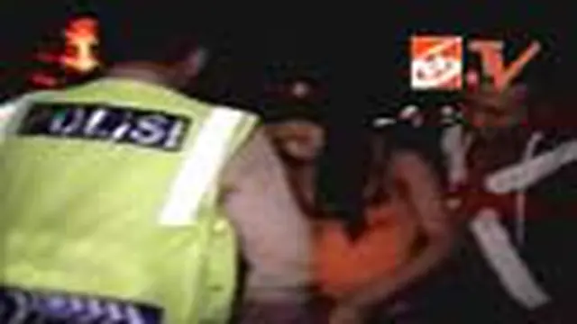 Petugas Main Kejar-kejaran dengan PSK