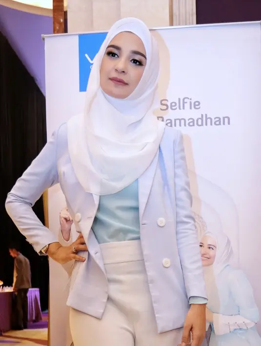 Untuk menu berbuka puasa, ibu dua anak itu mengaku tak ada menu khusus. Baginya saat berbuka dengan yang manis-manis. Dan saat makan sahur lebih banyak yang ringan-ringan. (Adrian Putra/Bintang.com)