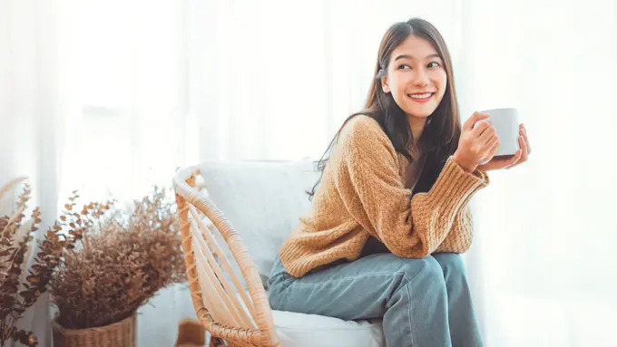 perempuan dan april 8