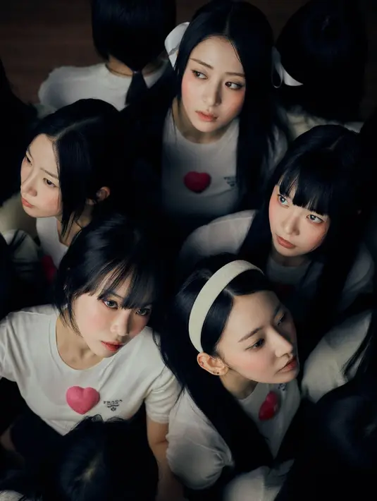 Koleksi kapsul ini akan dijual di toko-toko dan online, mencakup 16 tas yang eksklusif untuk Korea Selatan saja dan 8 tas yang akan dirilis di seluruh dunia. [Foto: Instagram/le_sserafim]