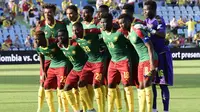 Timnas Kamerun berpose sebelum laga menghadapi Kolombia di Madrid, 13 Juni 2017. (AFP/Javier Soriano)