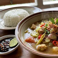 Tongseng Ayam Tanpa Santan Bumbu Iris (AI Generated)
