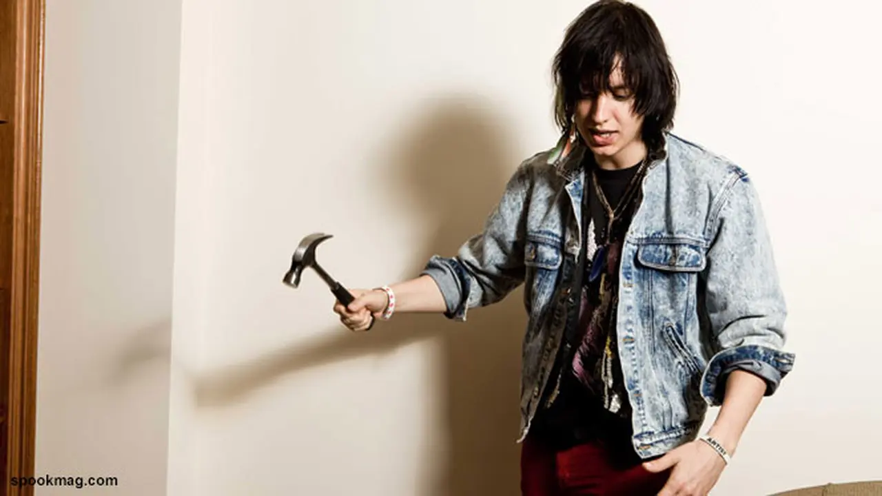 julian-casablancas-130730c.jpg