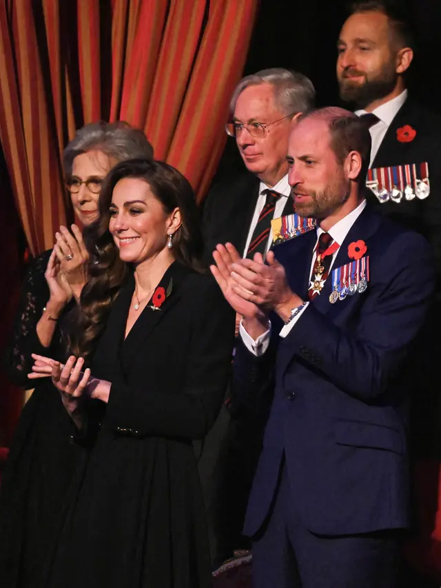 Kate Middleton Menawan di Acara Kerajaan, Kenakan Anting Putri Diana dan Cincin Tunangan Bermata Safir