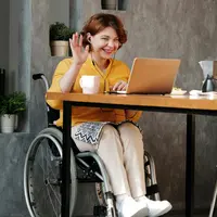 Akun-akun media sosial yang aktif mendukung penyandang disabilitas (foto: Pexels/Marcus Aurelius)