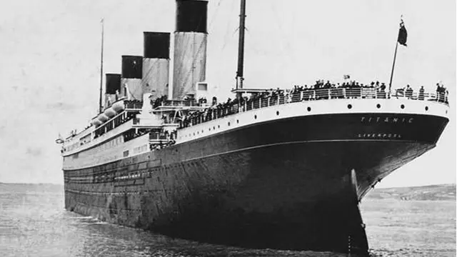 titanic-unsikable-131210c.jpg