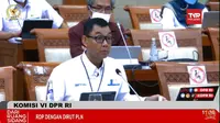 Direktur Utama PLN Darmawan Prasodjo saat rapat dengar pendapat dengan Komisi VI DPR di Jakarta, Senin (28/3/2022).