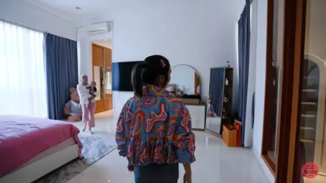 6 Potret Kamar Lesty Kejora dan Rizky Billar, Dipenuhi Barang Mewah