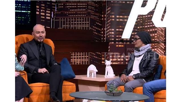 Mengaku dalam Perjalanan Mualaf, Ini 5 Potret Deddy Corbuzier Bareng Ustaz