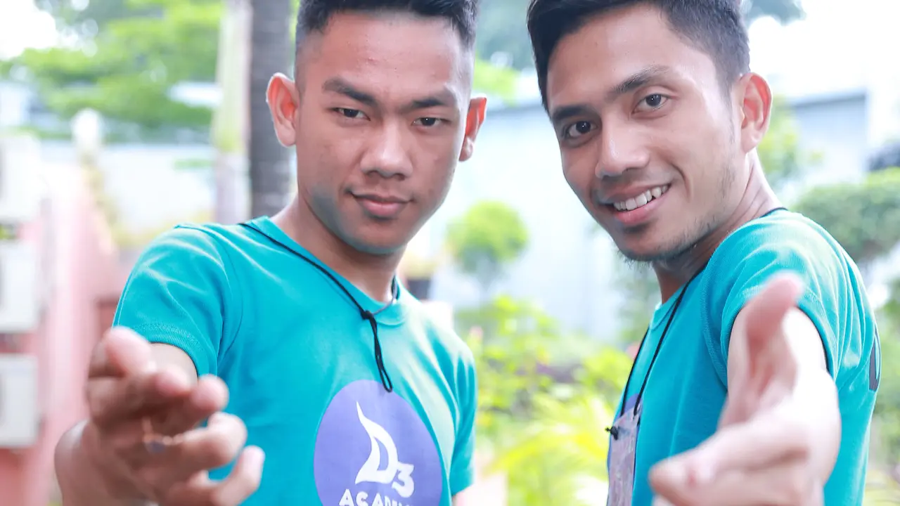 Tampil Berdua di D'Academy 3, Duo Alvin Sulit Fokus