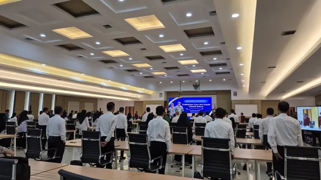 Kegiatan Pembekalan Guru dan Kepala Sekolah Rakyat di Pusat Pendidikan, Pelatihan, dan Pengembangan Profesi, Margaguna, Jakarta Selatan.