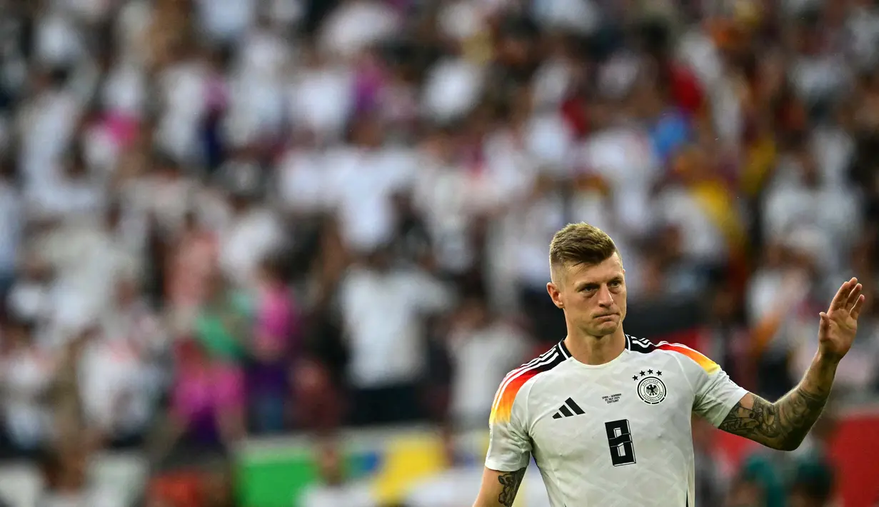 Sebelumnya, beberapa waktu lalu Toni Kroos pernah menyatakan akan gantung sepatu sebagai pemain setelah kiprahnya selesai di Euro 2024. (Tobias SCHWARZ/AFP)