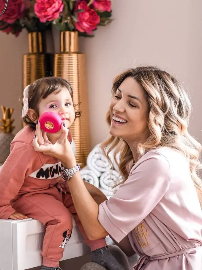 Perangkat Kecantikan Mini yang Ampuh Mencerahkan Kulit Seketika