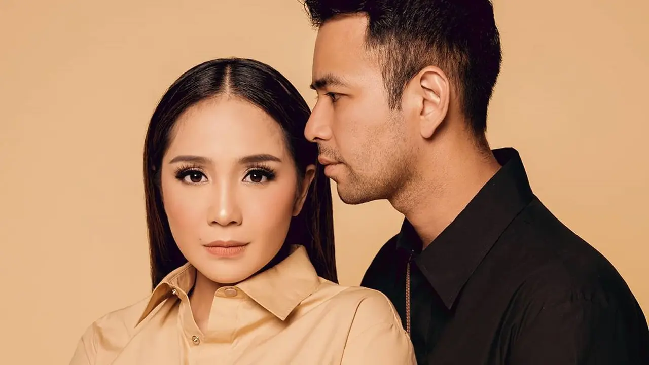 Foto Pemotretan Raffi Ahmad dan Nagita Slavina, Gayanya Bak Masih ABG. (Sumber: Instagram/riomotret)