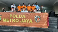 Polisi menetapkan 6 tersangka pengeroyokan yang menewaskan anggota TNI AD di Penjaringan, Jakarta Utara. (Liputan6.com/Ady Anugrahadi)