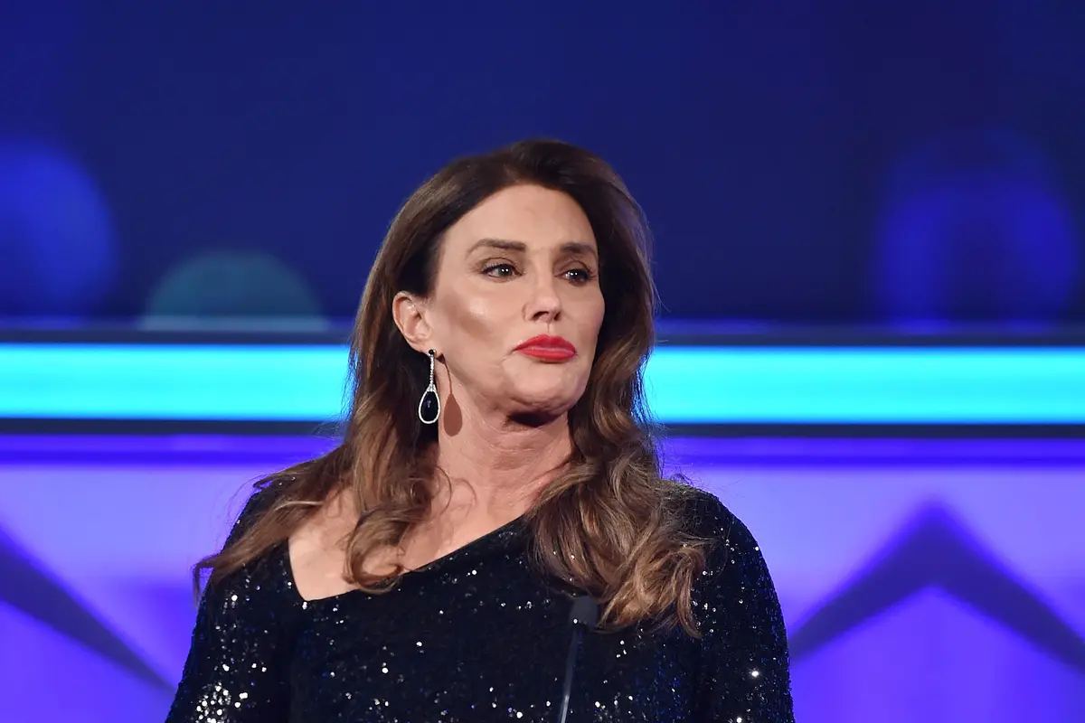 Kehadiran Caitlyn Jenner diulang tahun anaknya, Kendall seolah tak diharapkan. 